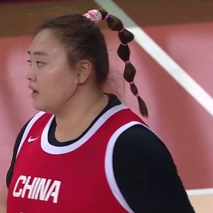 历史数据-6投1中，得2分！女篮顶级中锋连续低迷，球迷：不如刘禹彤